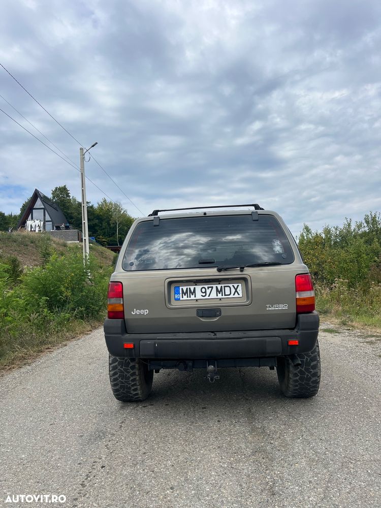 Jeep Grand Cherokee - 4