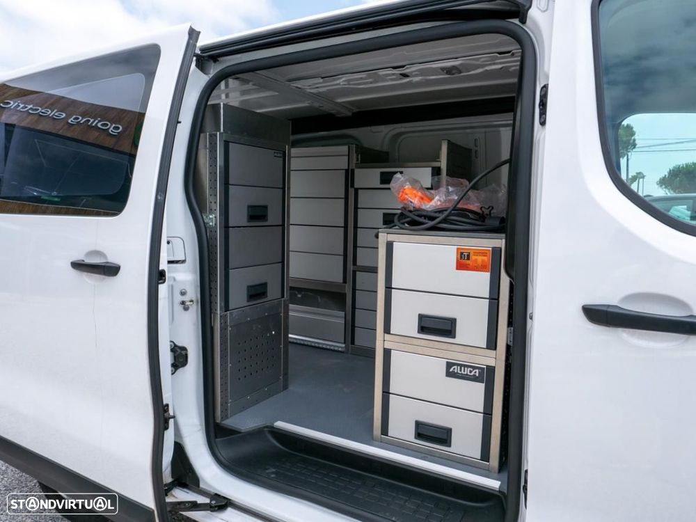 Opel Vivaro - 17