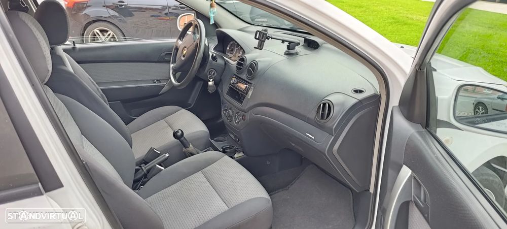 Chevrolet Aveo 1.2 L - 17