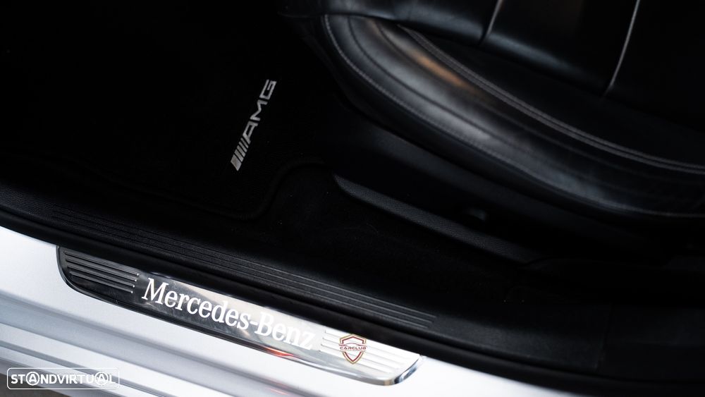 Mercedes-Benz E 300 de AMG Line - 19