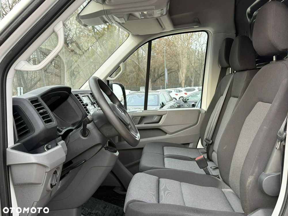 Volkswagen Crafter - 11