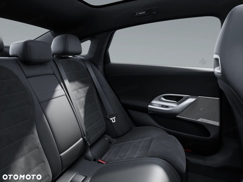 Mercedes-Benz Klasa C 400 4-Matic 94kWh - 12