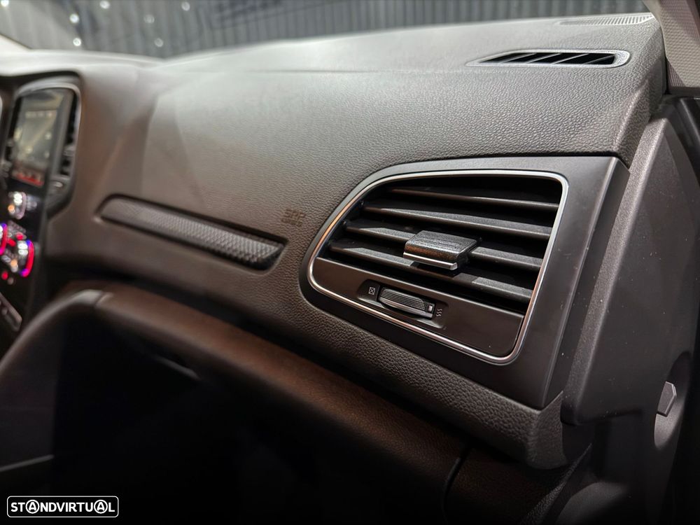 Renault Mégane Sport Tourer 1.5 dCi Limited EDC - 28