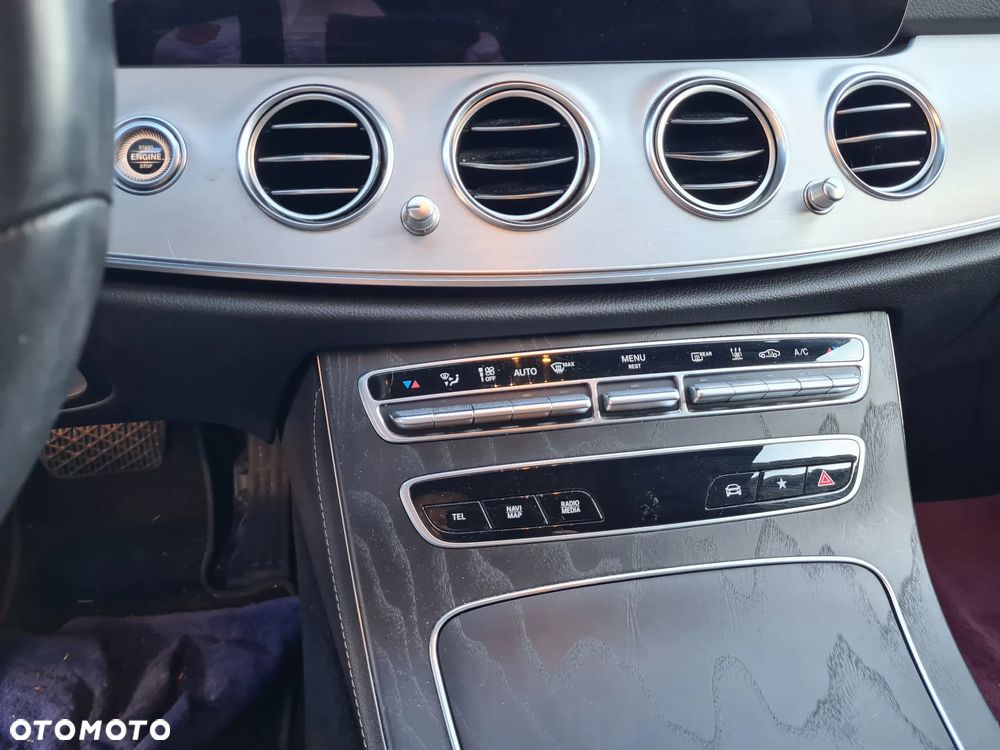 Mercedes-Benz Klasa E - 6