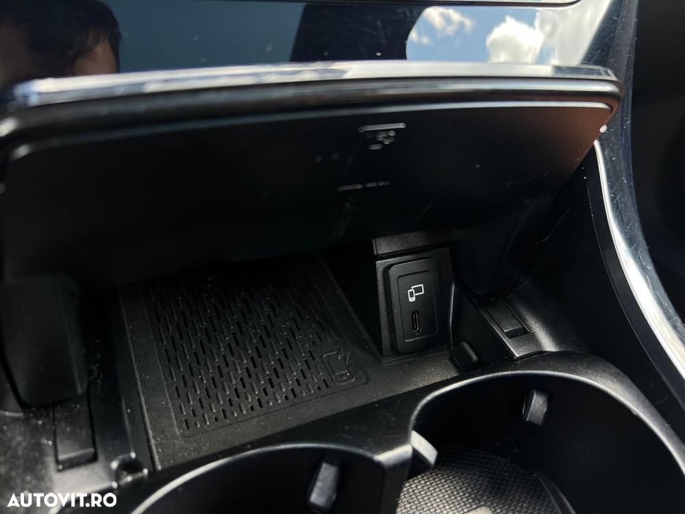 Mercedes-Benz GLC - 27