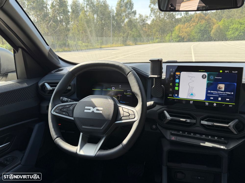 Dacia Duster 1.6 Hybrid Journey - 29