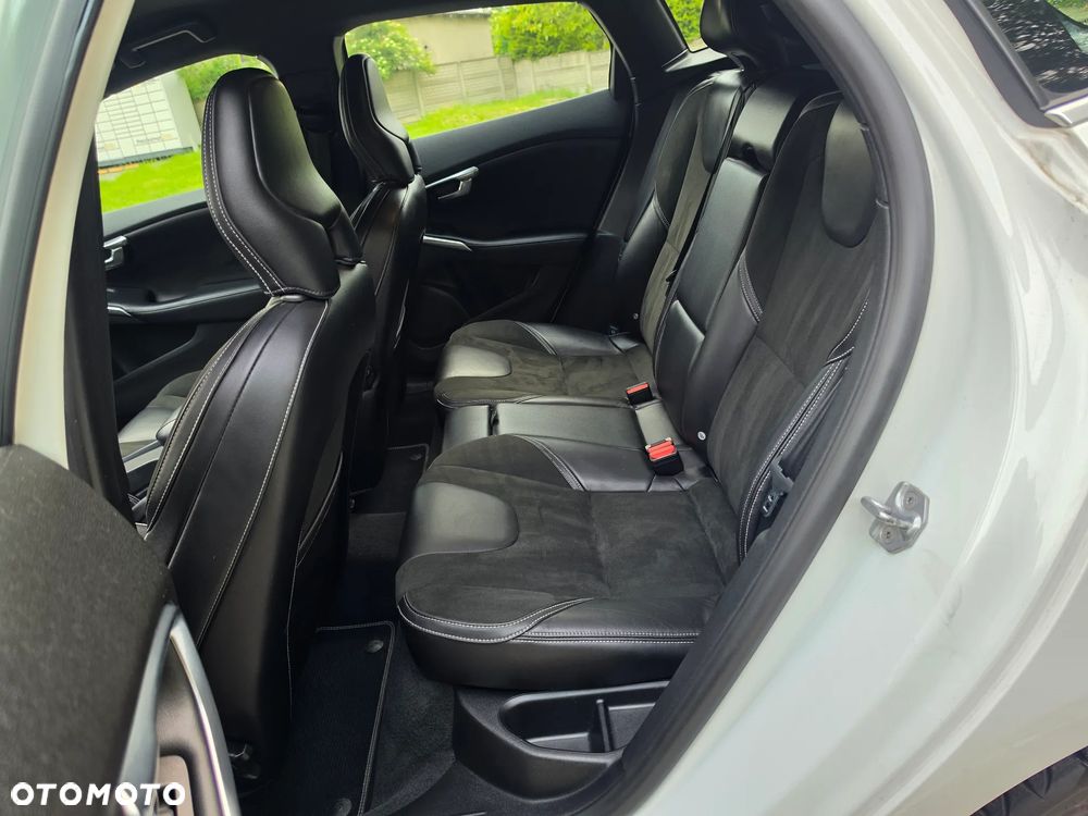 Volvo V40 D4 RDesign - 31