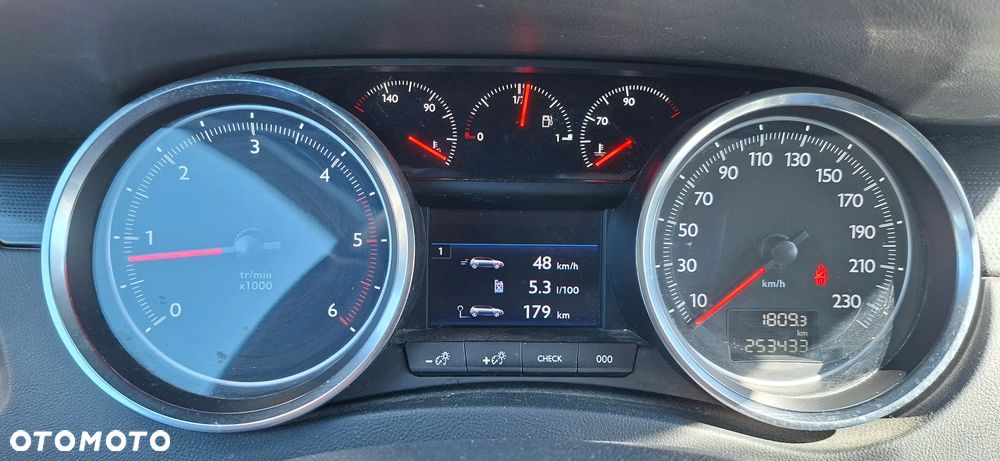 Peugeot 508 HDi FAP 140 Allure - 8