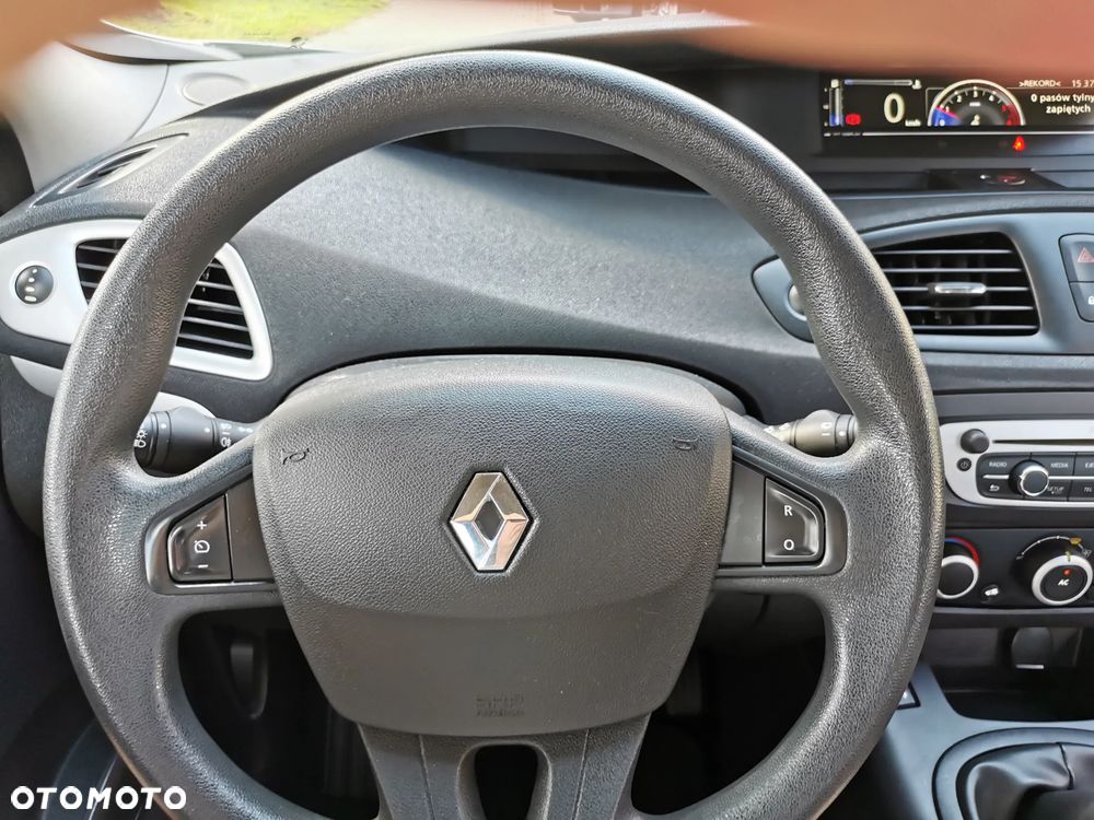 Renault Scenic - 13