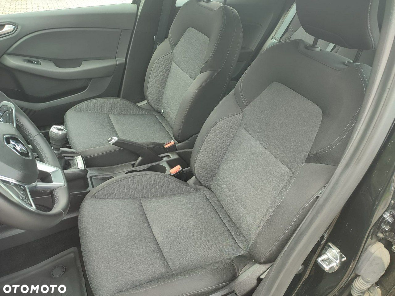 Renault Clio - 24