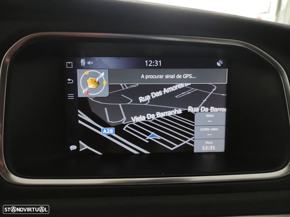 Volvo V40 Cross Country 1.6 D2 Momentum - 24