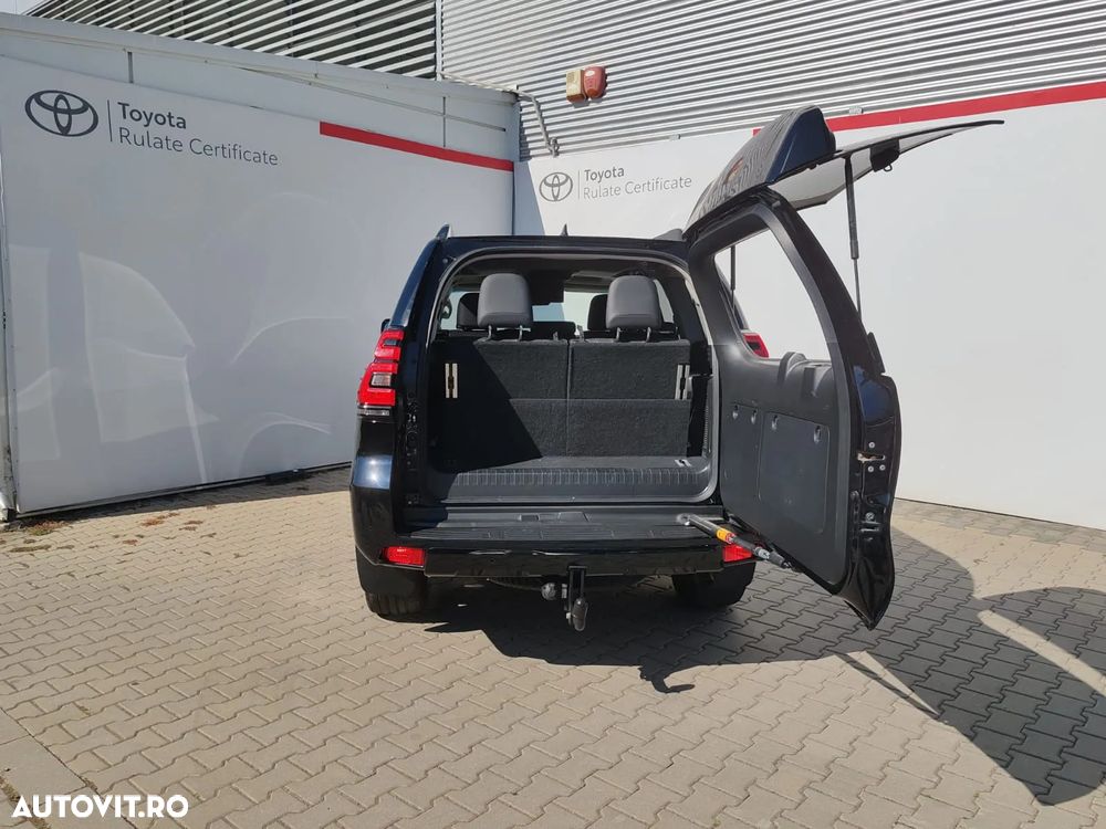 Toyota Land Cruiser 2.8l Turbo D-4D AVS Aut. Luxury - 27
