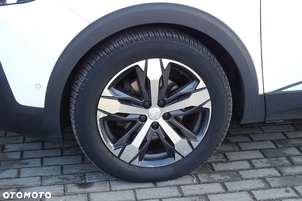 Peugeot 5008 2.0 BlueHDI Crossway S&S EAT8 - 17