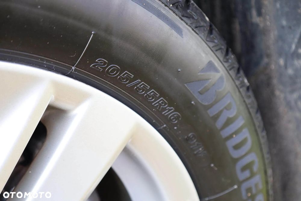 Toyota Corolla 1.8 Hybrid GPF Comfort - 10