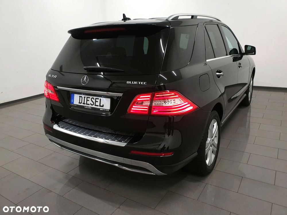 Mercedes-Benz ML 350 BlueTec 4-Matic - 35