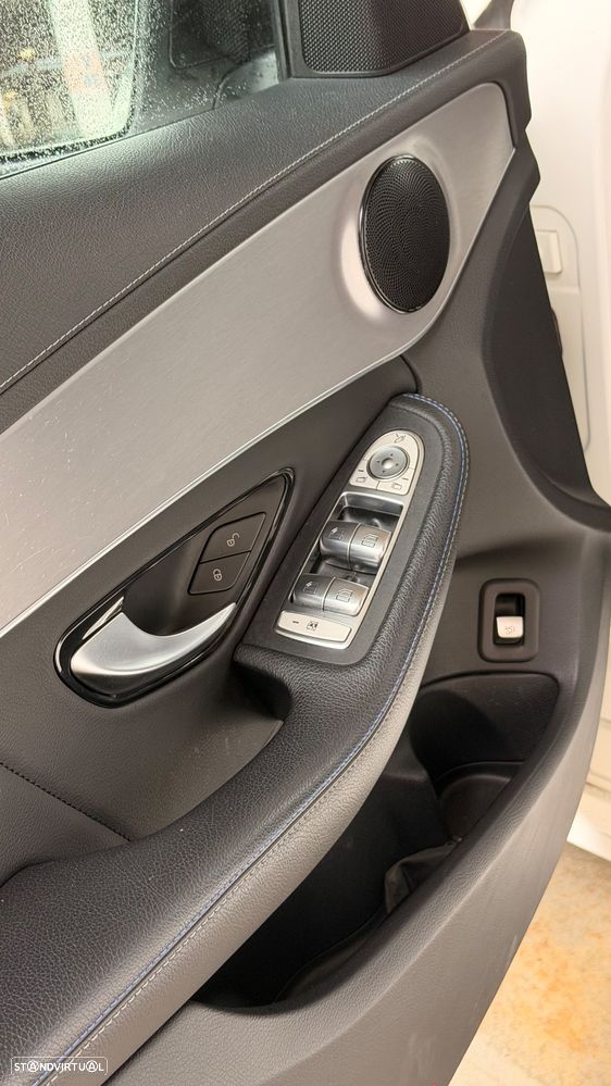 Mercedes-Benz C 300 de AMG Line - 19