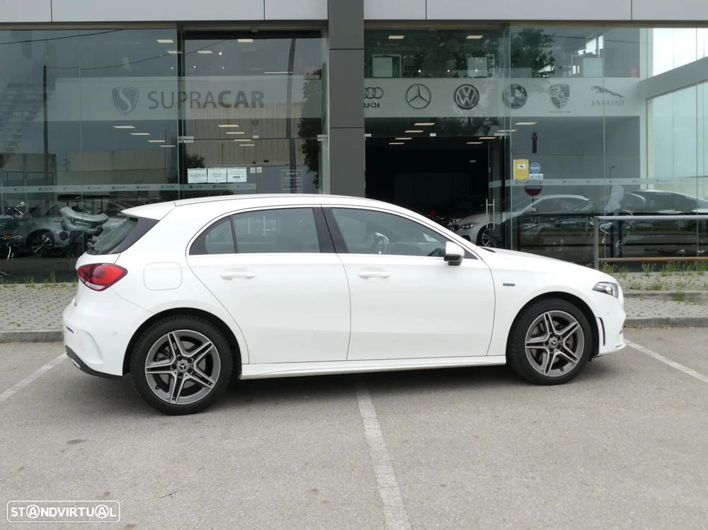 Mercedes-Benz A 250 e AMG Line - 40