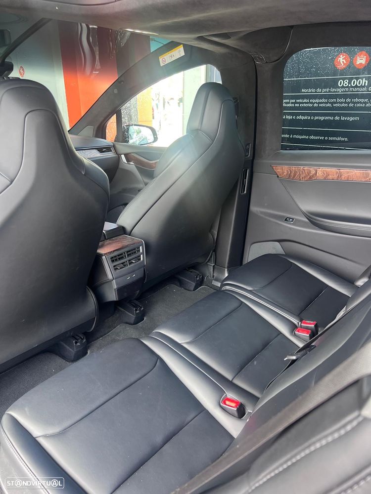 Tesla Model X 100D - 7