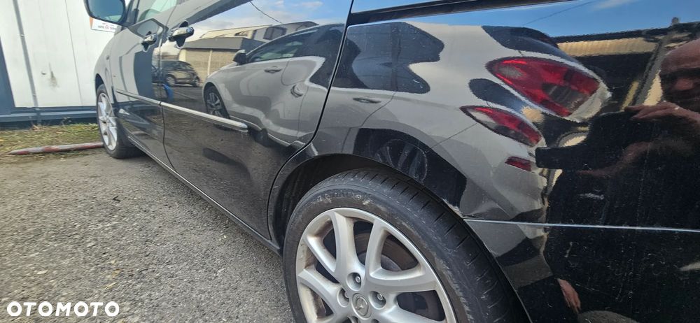 Mazda 5 2.0 Exclusive + - 34