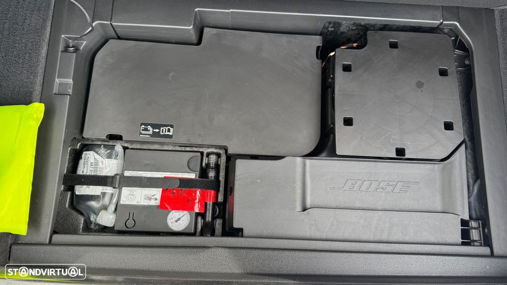 Porsche Panamera Sport Turismo Turbo - 25