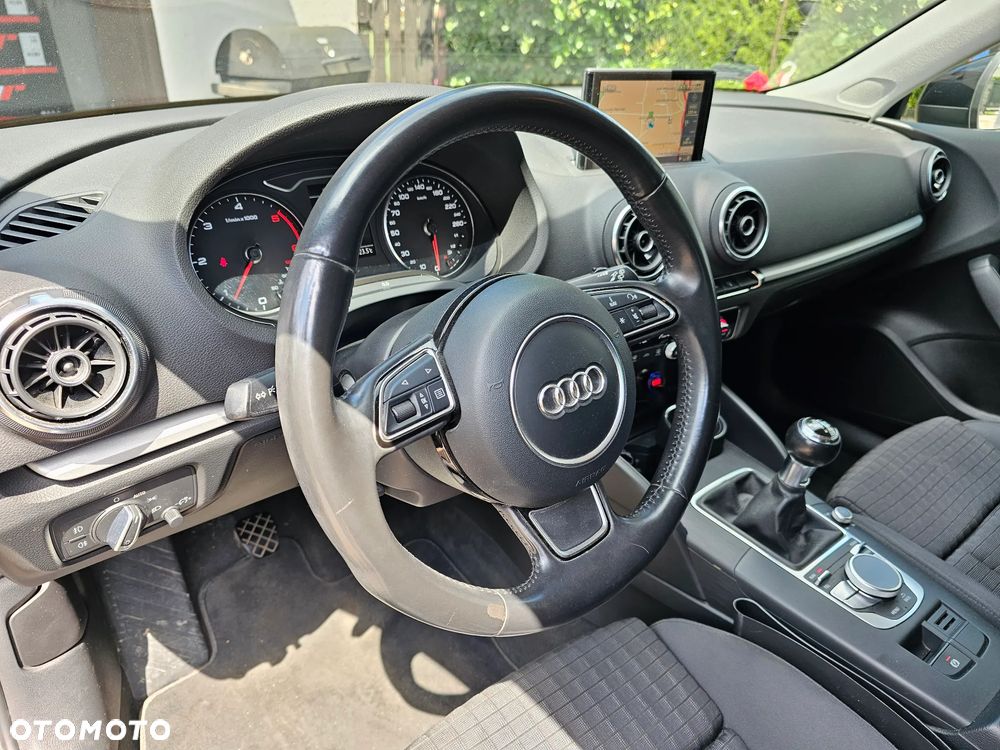 Audi A3 Sportback 2.0 TDI - 11