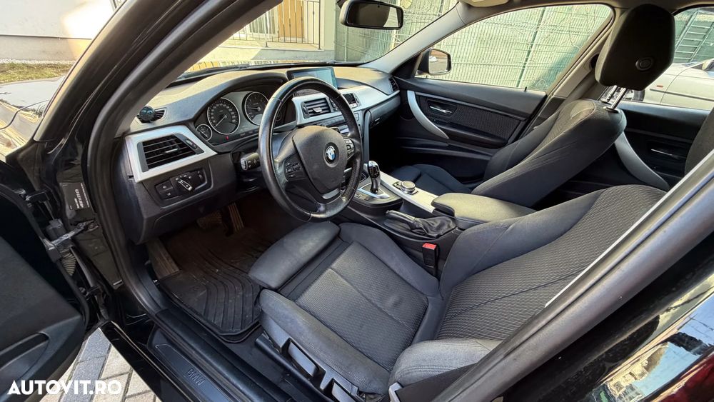 BMW Seria 3 320d xDrive Aut. - 13