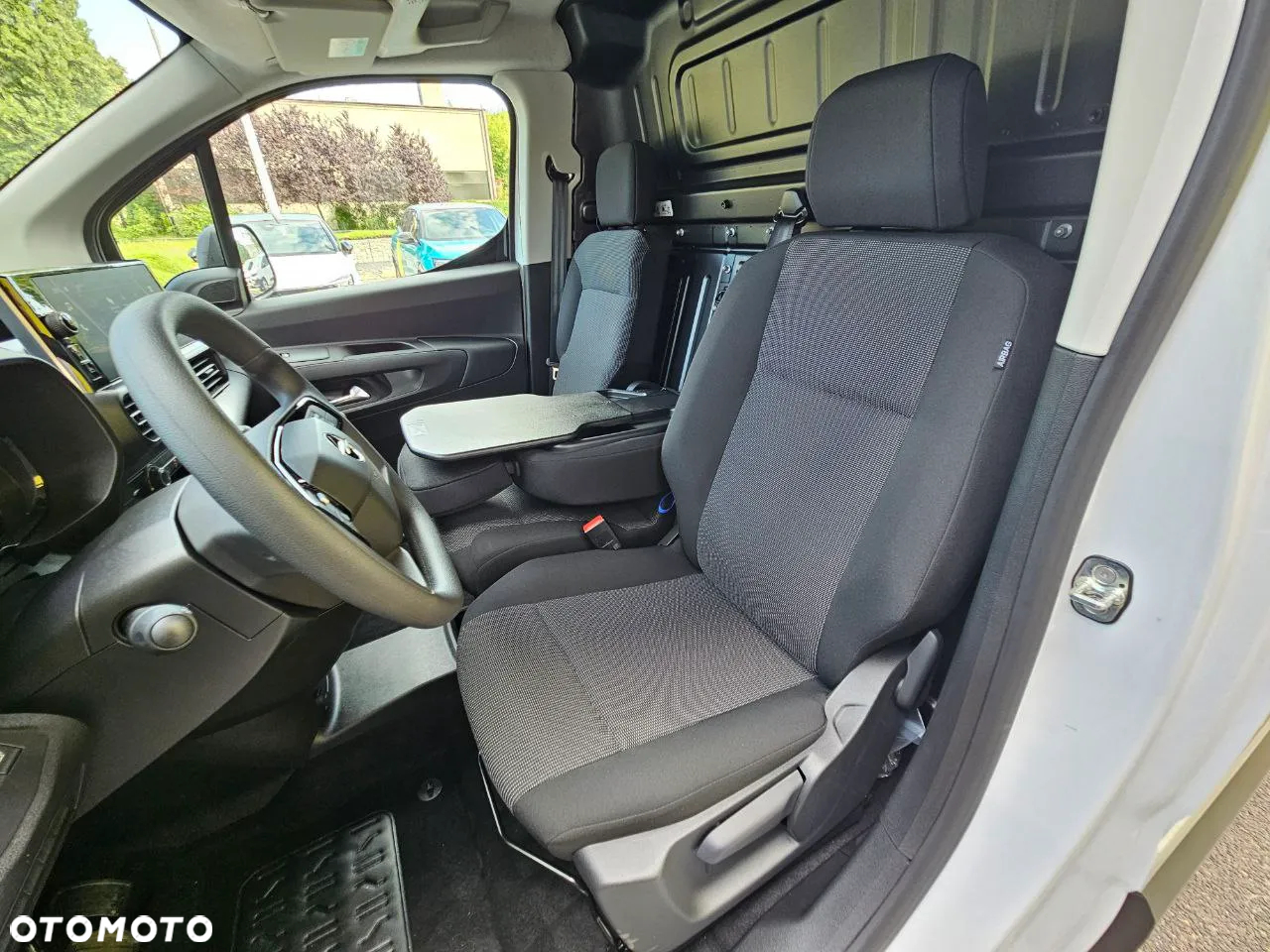 Opel Combo Cargo XL 1.2 110KM MT6 - 16