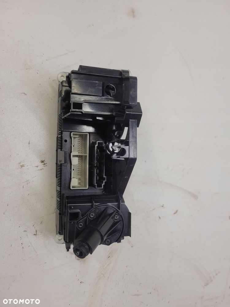 PANEL KLIMATRONIK AUDI A3 8P LIFT VW 3C2820045A - 4