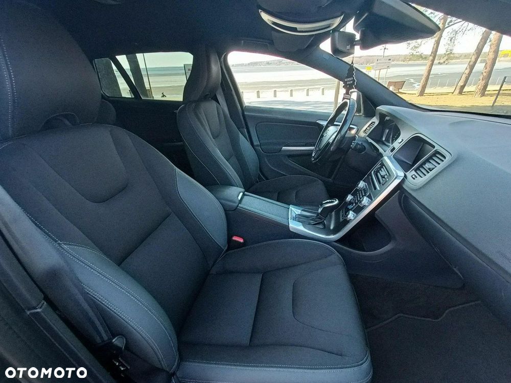 Volvo V60 - 29