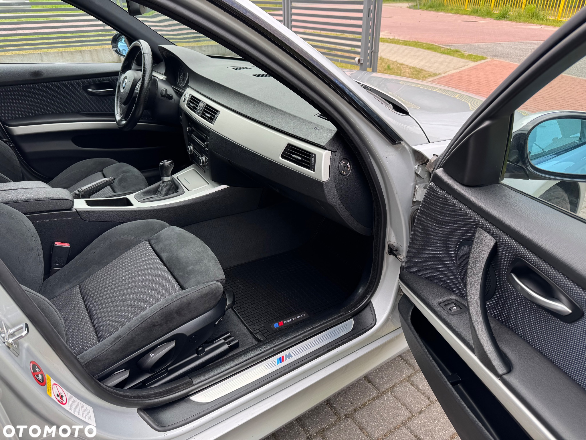 BMW Seria 3 318d - 12