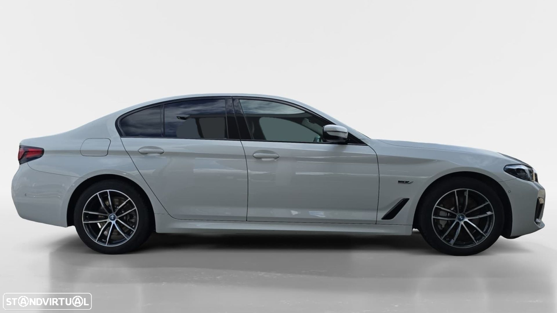 BMW 530 e Pack M - 8
