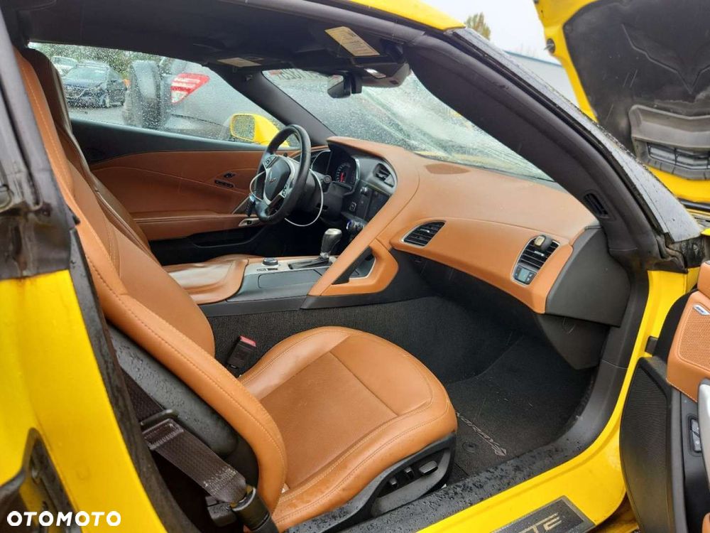 Chevrolet Corvette - 2