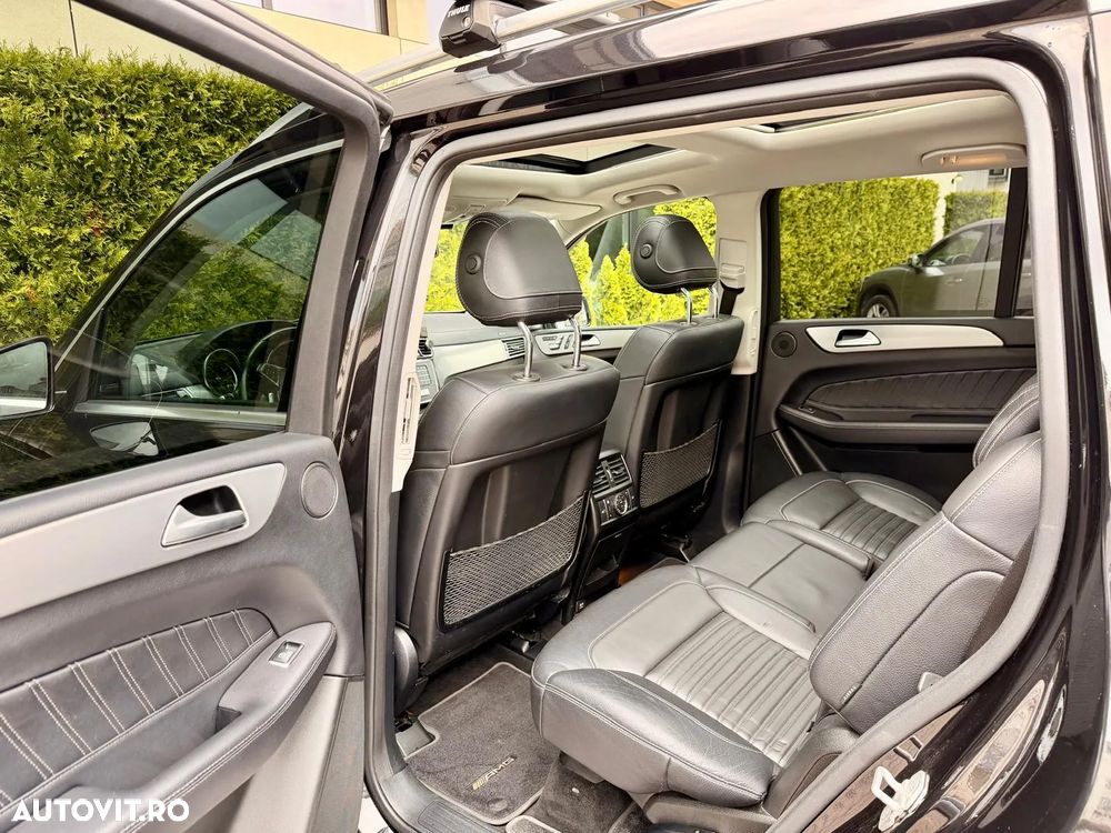 Mercedes-Benz GLS - 27