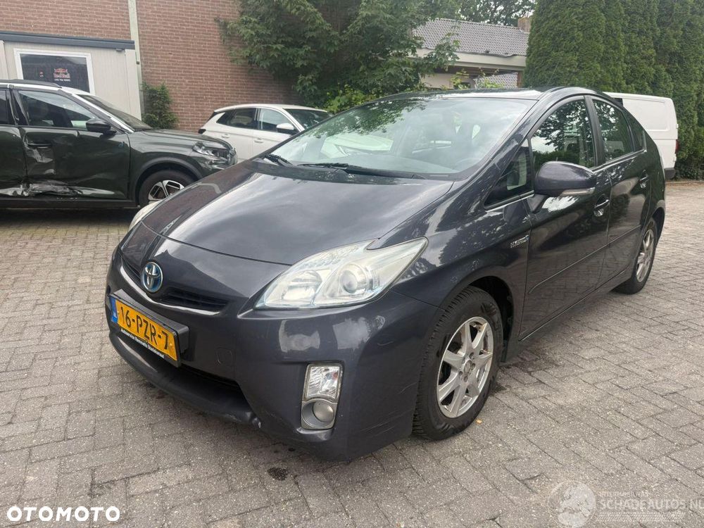 Toyota Prius (Hybrid) Executive - 1