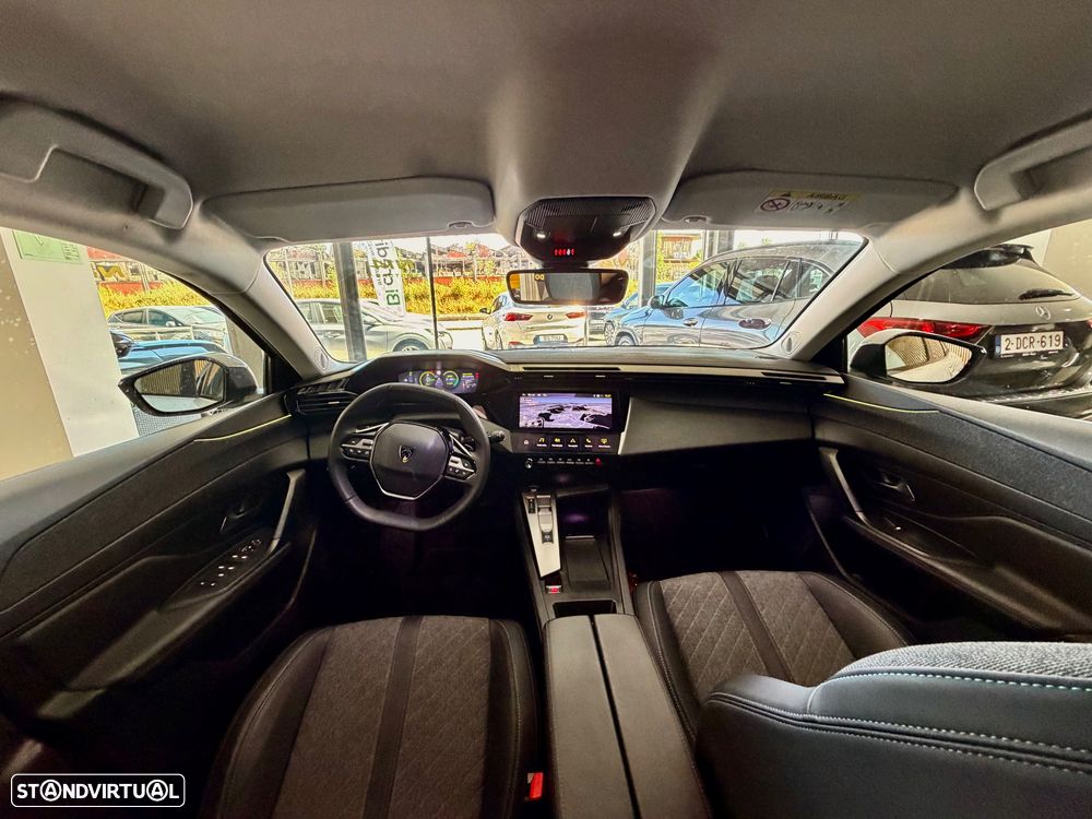 Peugeot 408 1.6 Hybrid Allure e-EAT8 - 26