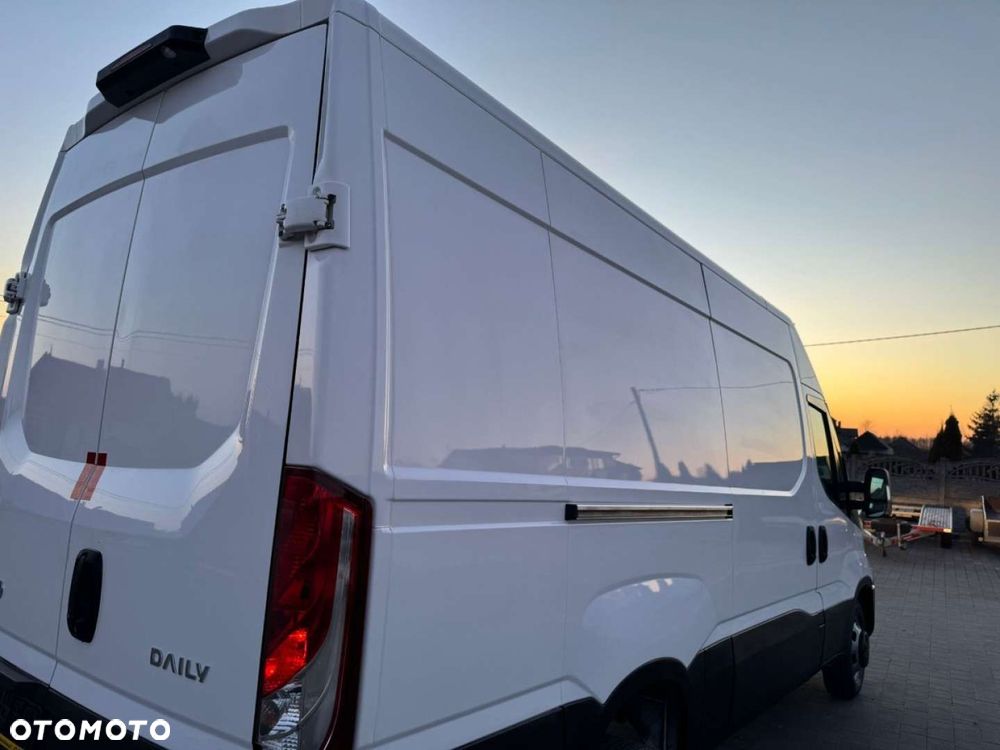 Iveco Sprowadzony Zarejstrowany na blizniakach 35C15 - 38