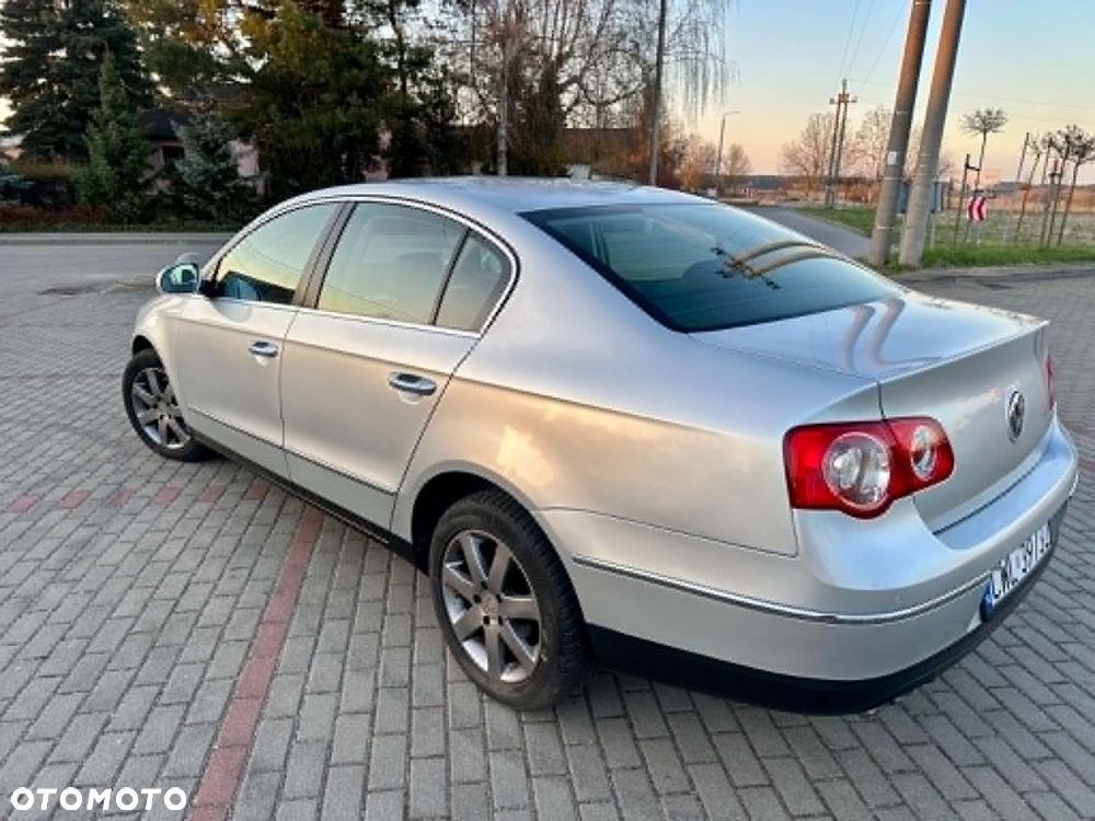 Volkswagen Passat 2.0 TDI DPF Highline - 1
