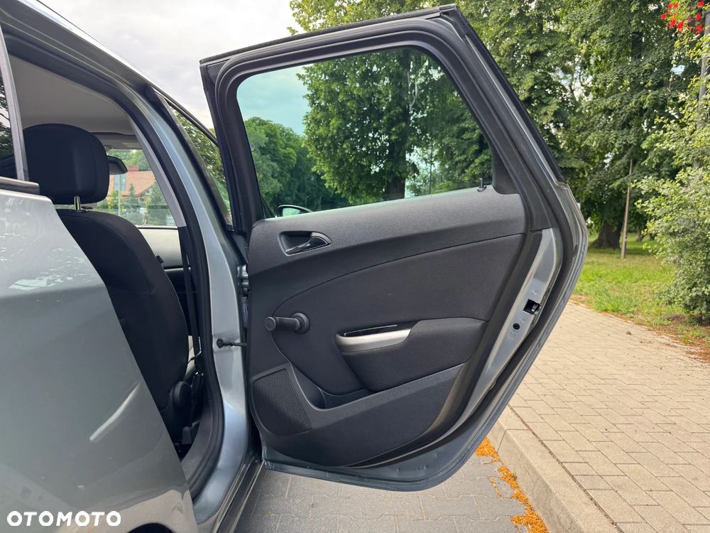 Opel Astra 1.4 Essentia - 17