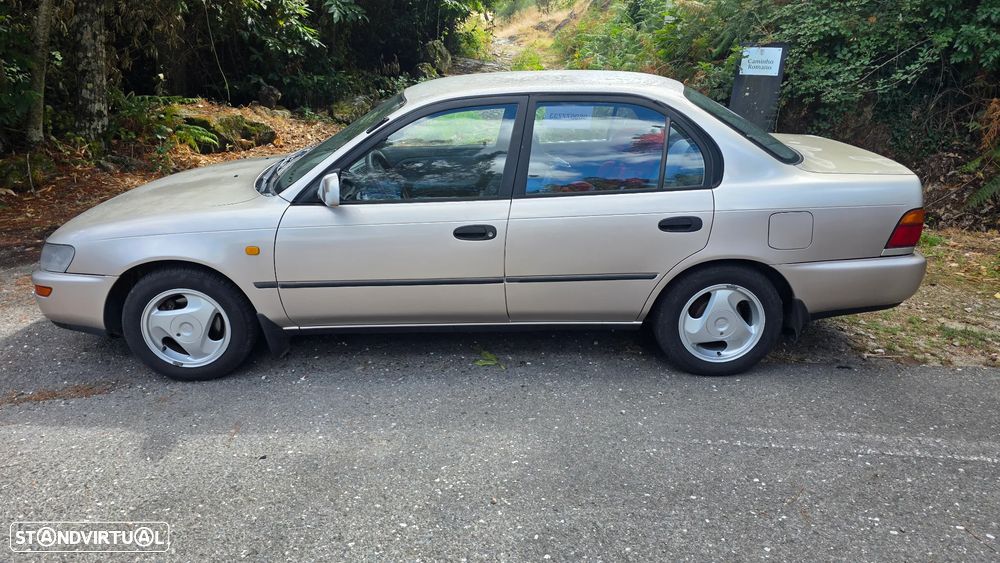 Toyota Corolla Hatchback 1.3 XLi - 5