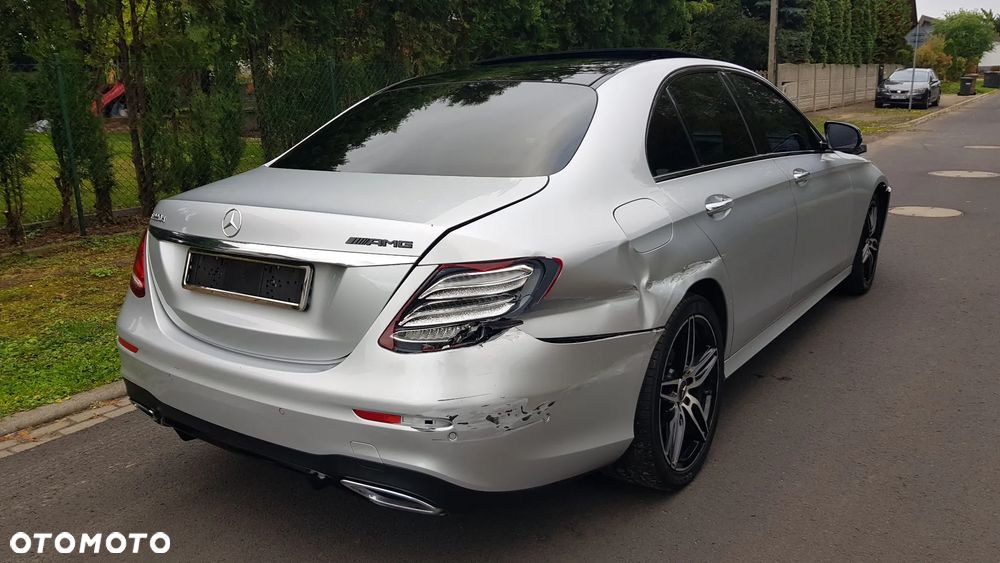 Mercedes-Benz Klasa E 220 d AMG - 10