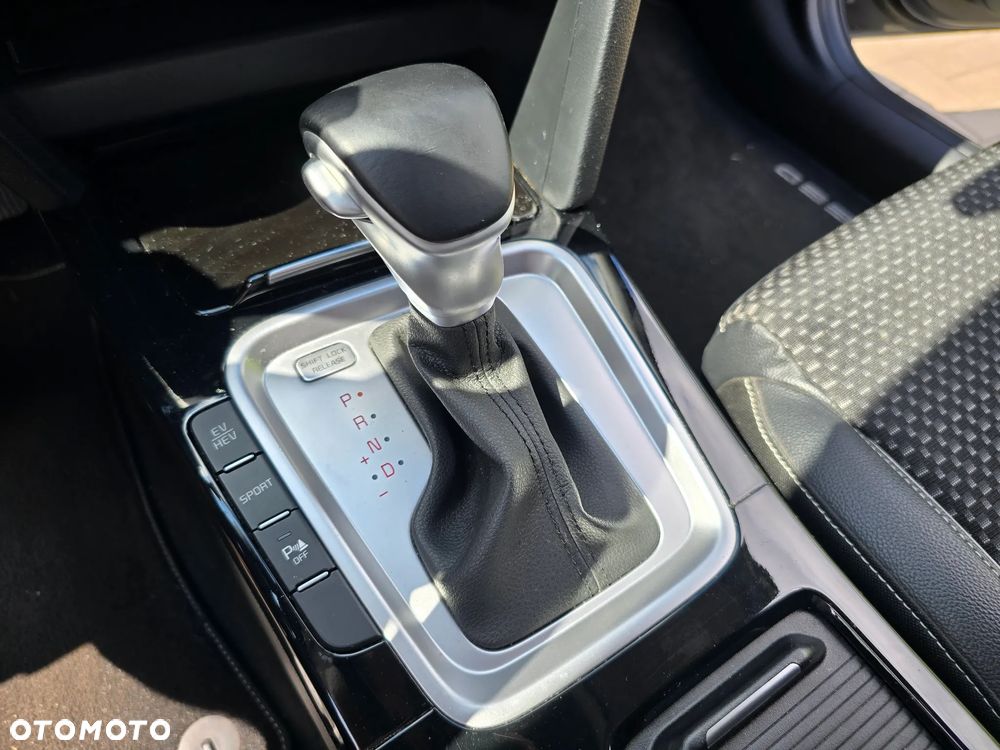 Kia XCeed - 33