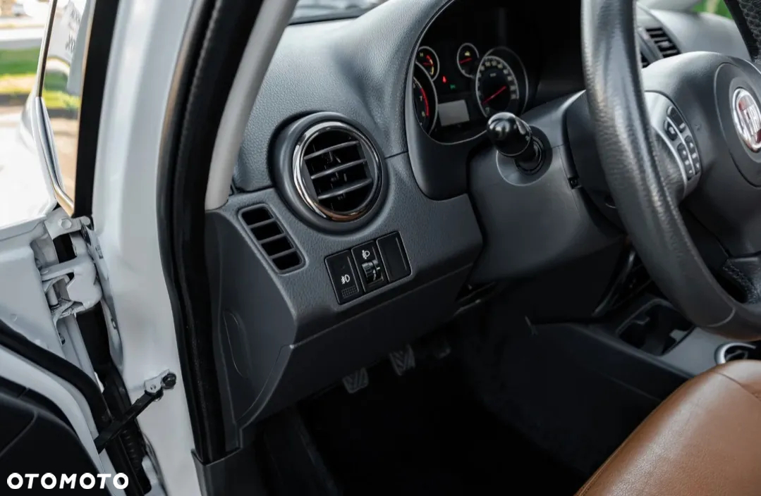 Fiat Sedici 1.6 16V 4x4 Dynamic - 23