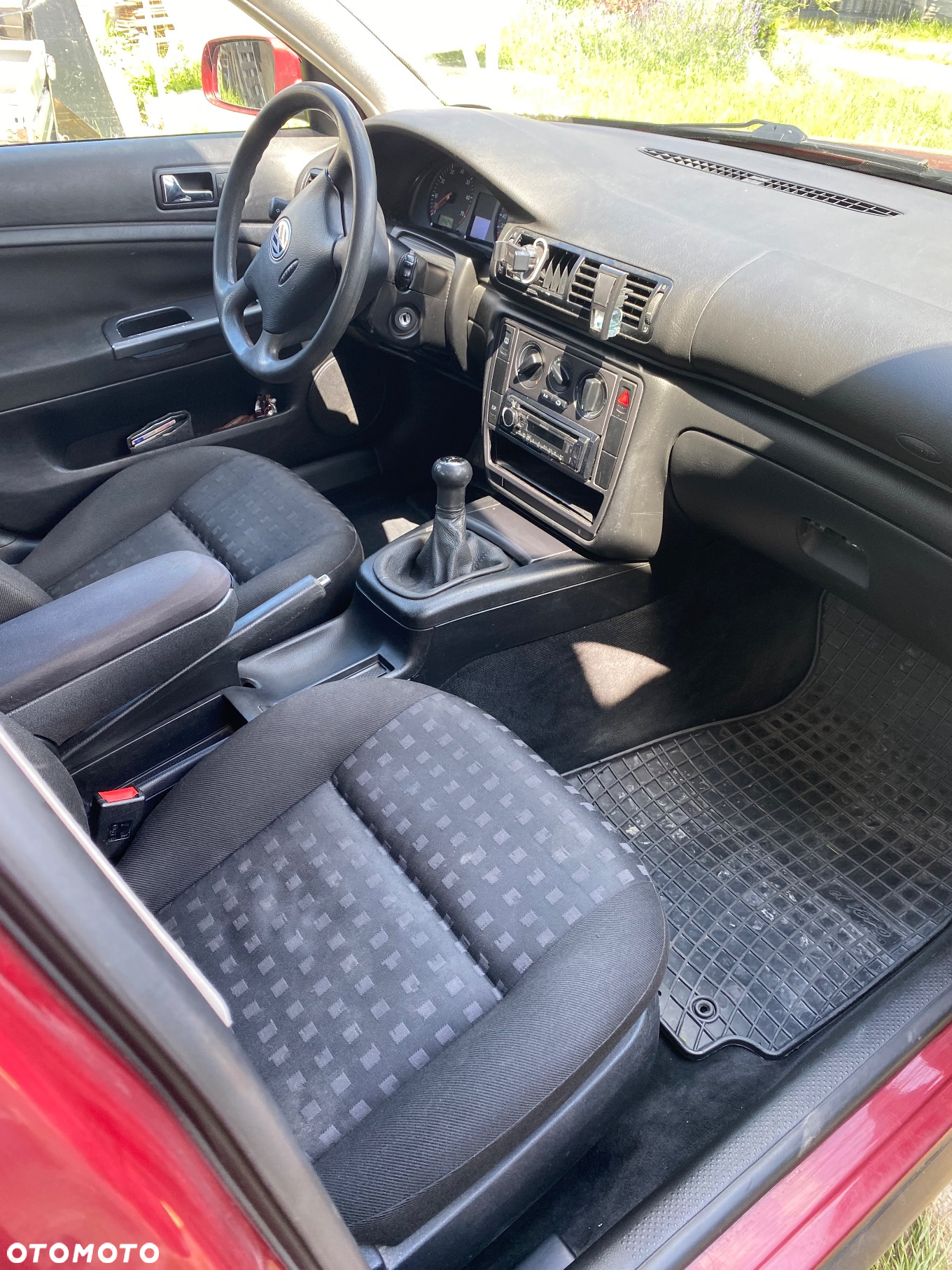 Volkswagen Passat - 15