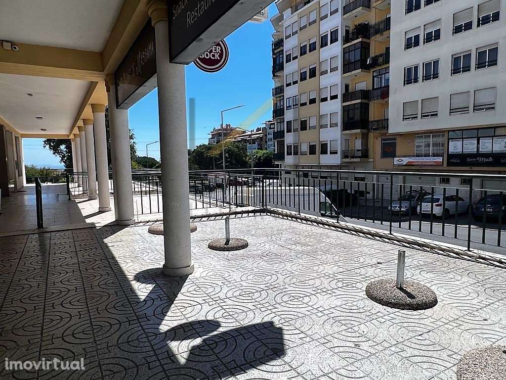 Restaurante Equipado e em Funcionamento - Grande imagem: 2/24