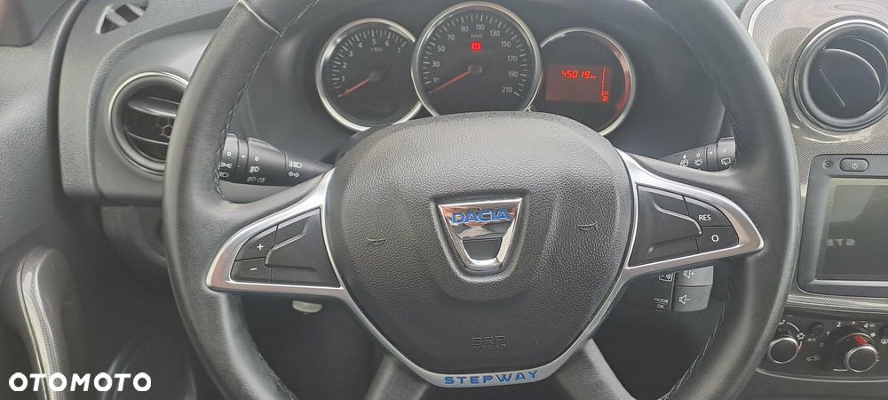 Dacia Sandero 0.9 TCe Laureate - 13