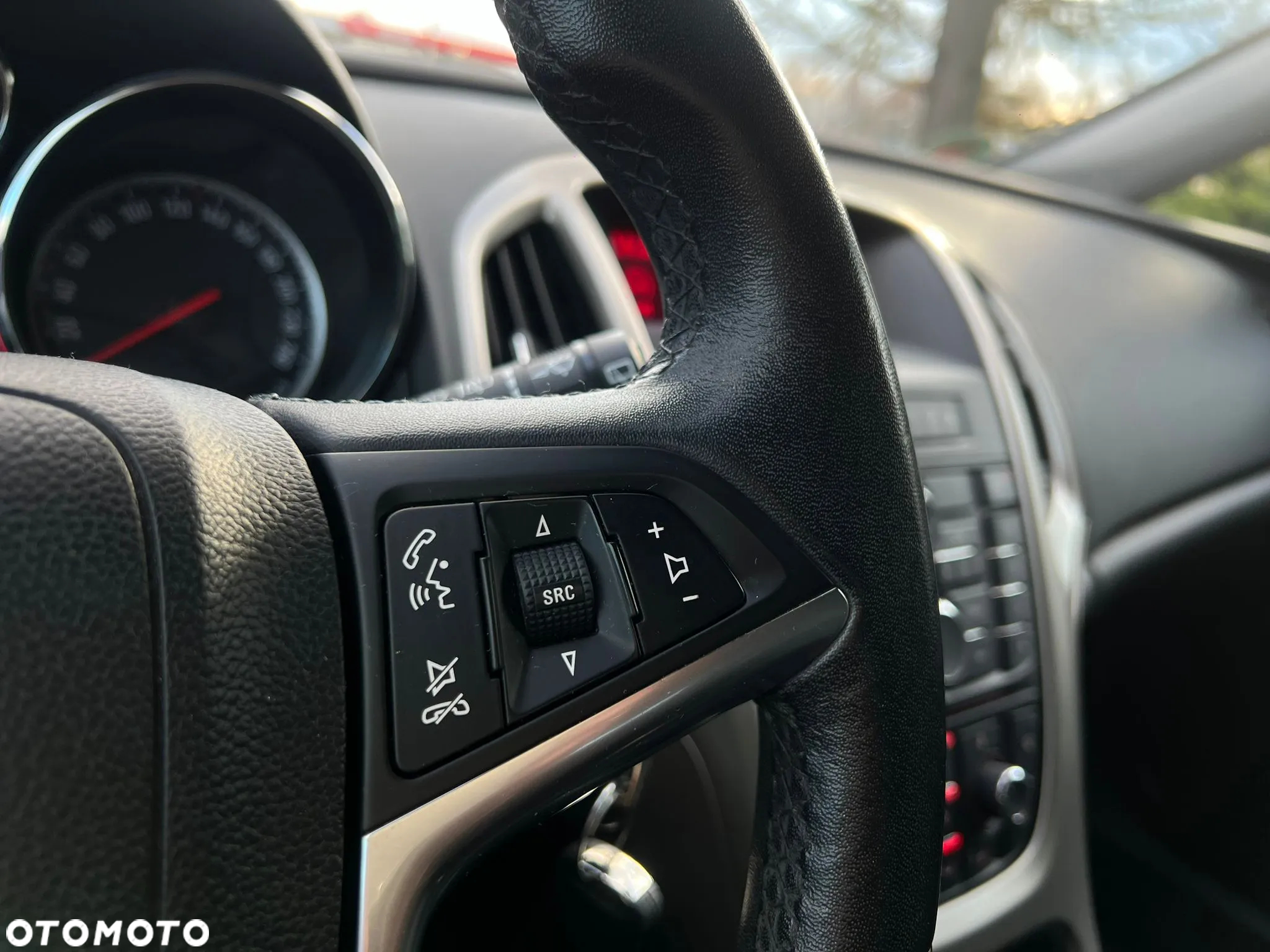 Opel Astra 1.4 Turbo Cosmo - 38