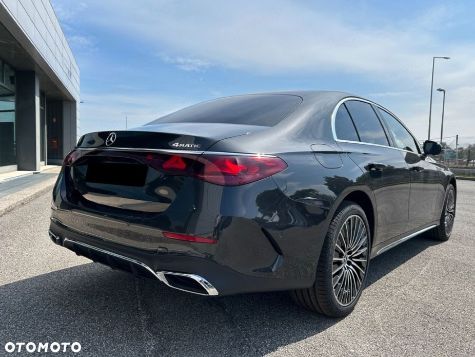 Mercedes-Benz Klasa E 220 d mHEV 4-Matic AMG 9G-Tronic - 5