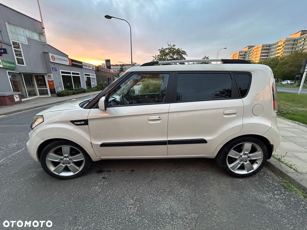 Kia Soul 1.6 CRDI M - 8
