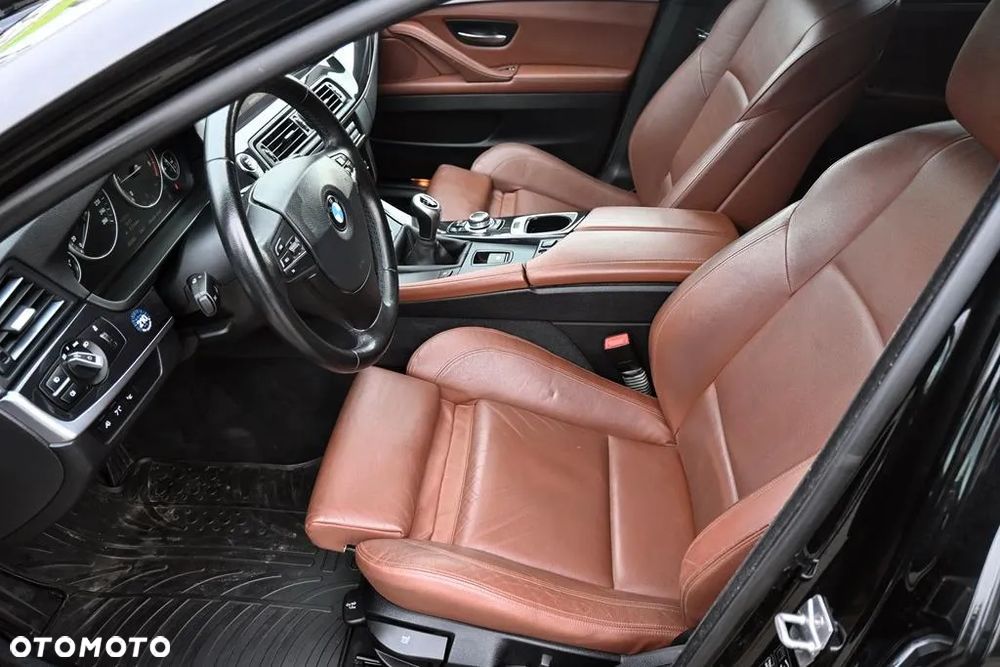 BMW Seria 5 520d Modern Line - 26