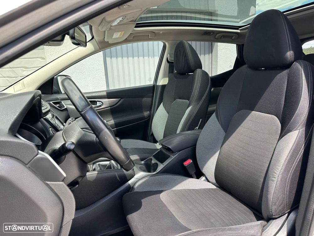Nissan Qashqai 1.5 dCi N-Connecta 18 - 14